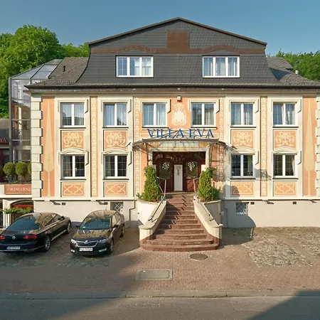 Hotel Eva 2*