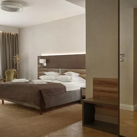 Hotel Eva 2*