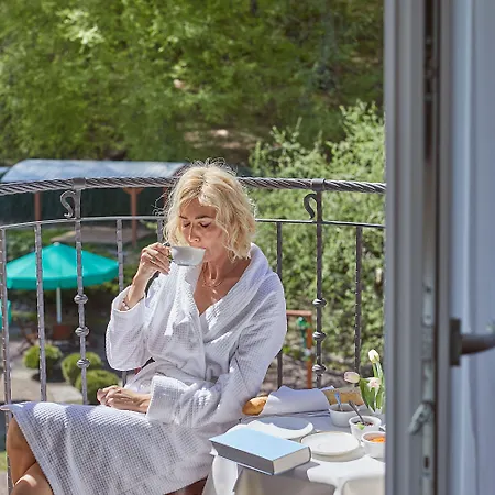 Eva 2*